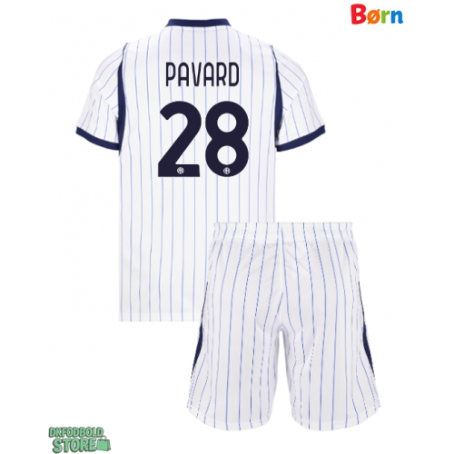 Inter Milan Benjamin Pavard #28 Replika Babytøj Udebanesæt Børn 2026-27 Kortærmet (+ Korte bukser)